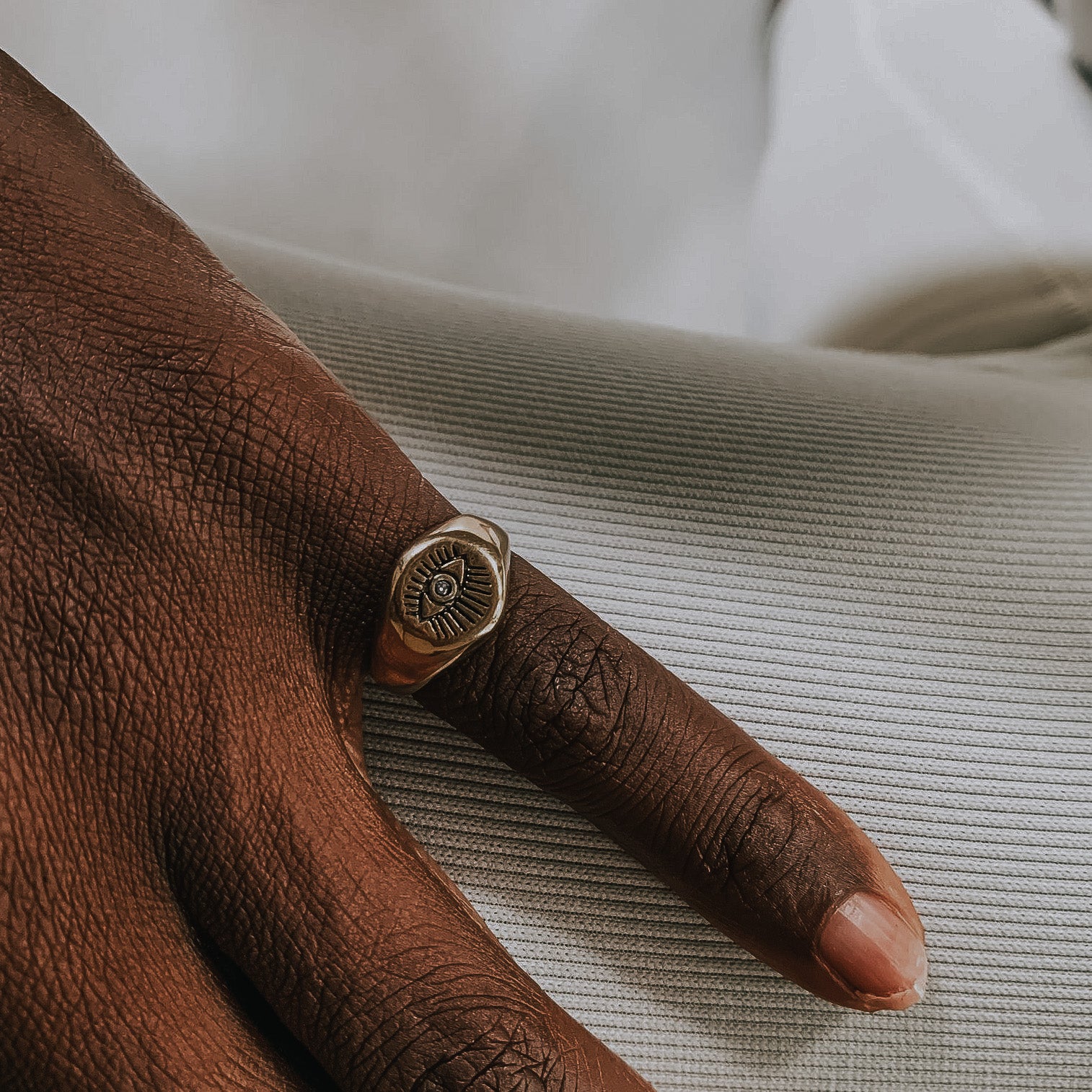 CLAIRVOYANCE SIGNET RING